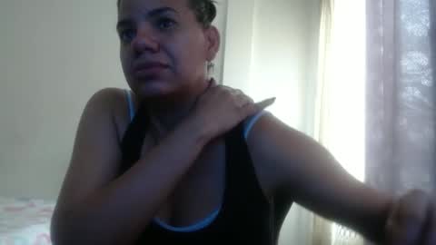 Snapshot of ariannaloovel chatting on 09/27/25, 03:17 ariannaloovel online show from 09/27/25, 03:17
