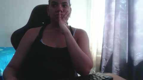 Snapshot of ariannaloovel chatting on 10/07/25, 06:16 ariannaloovel online show from 10/07/25, 06:16
