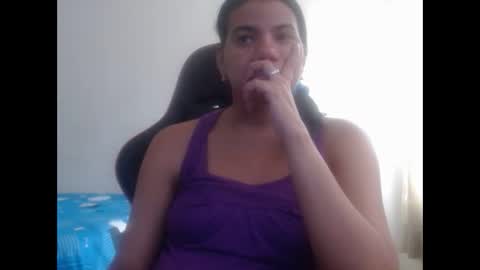 ariannaloovel online show from 10/24/25, 04:58