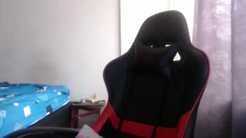 ariannaloovel online show from 12/19/25, 03:08