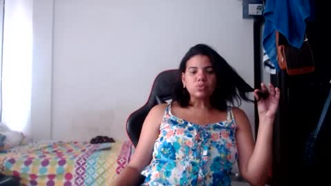 Snapshot of ariannaloovel chatting on 07/23/26, 03:32 ariannaloovel online show from 07/23/26, 03:32