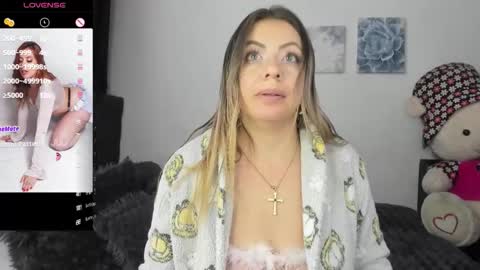 ariannawil online show from 01/10/26, 11:42