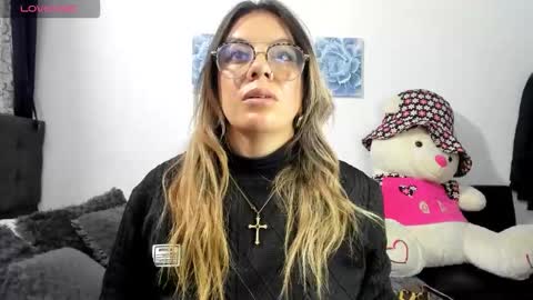 ariannawil online show from 01/11/26, 11:54