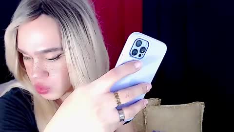 Snapshot of arianne_xoxo777 chatting on 12/02/24, 08:09 ARIANNE CUMS online show from 12/02/24, 08:09