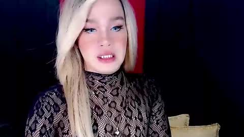 Snapshot of arianne_xoxo777 chatting on 12/12/24, 12:33 ARIANNE CUMS online show from 12/12/24, 12:33