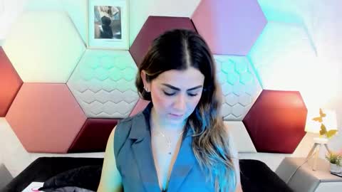 aria online show from 04/29/26, 05:30