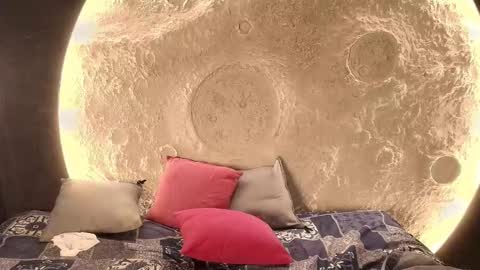 Aria vegaa  online show from 12/04/25, 12:36