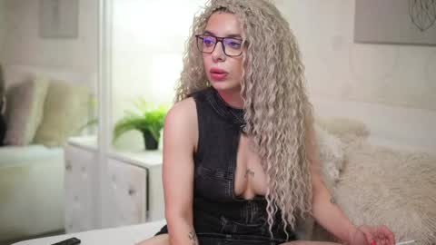  Aria  online show from 04/14/26, 08:59