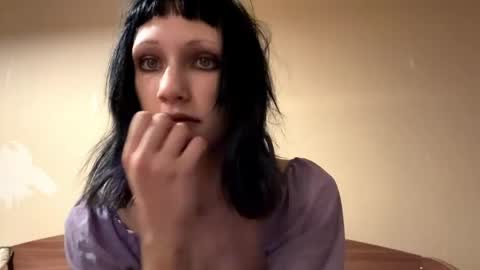 Ari online show from 04/19/26, 07:16