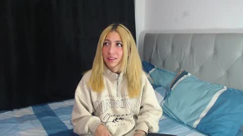 Snapshot of aribunnie chatting on 01/27/25, 08:07 Ari Bunnie  online show from 01/27/25, 08:07