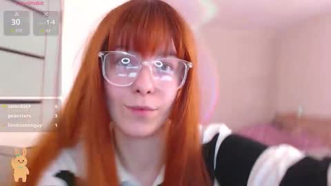 Snapshot of ariel_donovan chatting on 11/19/25, 02:06 Ariel Donovan online show from 11/19/25, 02:06