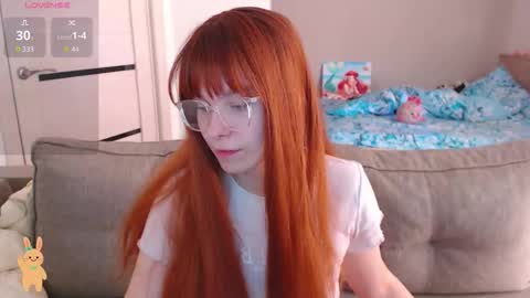 Snapshot of ariel_donovan chatting on 11/26/25, 02:18 Ariel Donovan online show from 11/26/25, 02:18