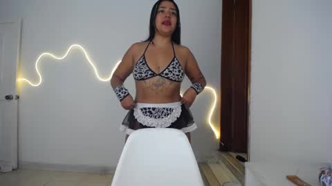 daniella online show from 04/23/26, 01:29