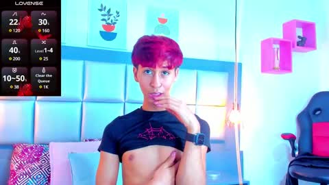 Snapshot of ariel_villa_ chatting on 02/06/25, 04:25 ARIEL VILLA online show from 02/06/25, 04:25