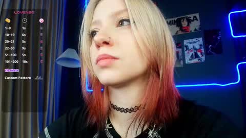 Ariel online show from 03/26/26, 02:44