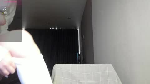 Snapshot of arielbelli chatting on 05/15/26, 11:50 Ariel online show from 05/15/26, 11:50