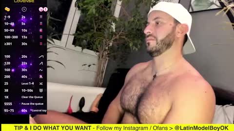 Ariel online show from 02/26/25, 03:10