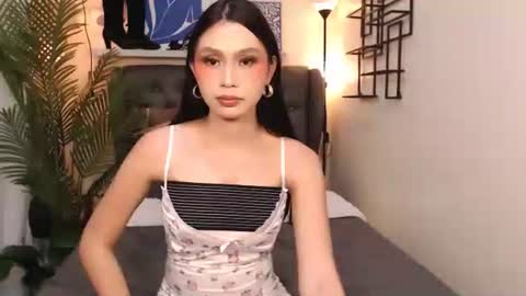 MIRA GREYSON online show from 11/26/25, 12:39