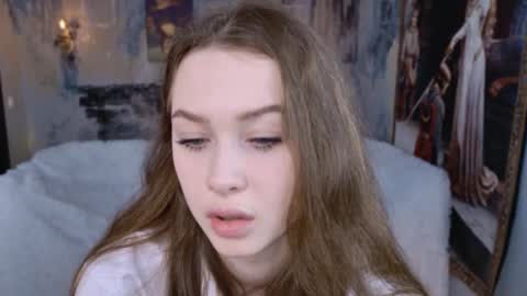 Snapshot of arielsykes chatting on 11/21/25, 06:39 arielsykes online show from 11/21/25, 06:39