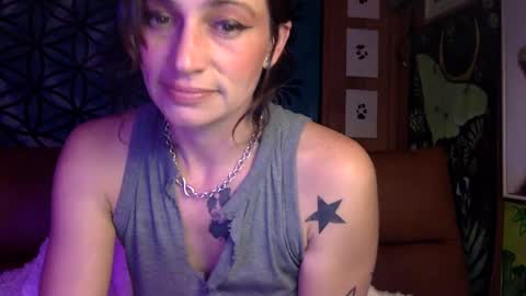 ariel  colin when hes here online show from 12/15/24, 12:40