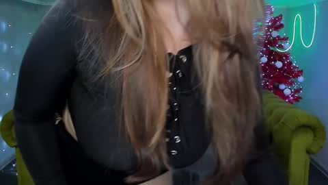 Ari online show from 12/08/24, 03:21