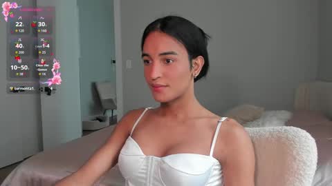 Snapshot of ariia1_ chatting on 09/10/25, 02:28 Aria online show from 09/10/25, 02:28