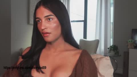 Snapshot of ariia1_ chatting on 10/02/25, 08:05 Aria online show from 10/02/25, 08:05