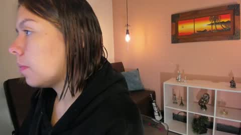  Arianna  online show from 03/04/25, 12:22