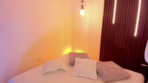  Arianna  online show from 04/23/26, 12:51