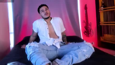 Ariies13 online show from 11/18/25, 12:09