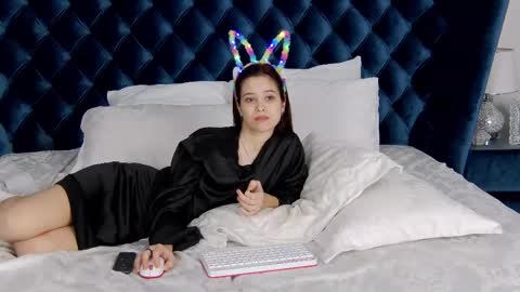 Snapshot of arinaarnold chatting on 12/20/24, 06:40 ArinaArnold online show from 12/20/24, 06:40