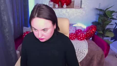 Snapshot of arinastoun chatting on 02/19/25, 09:28 arinastoun online show from 02/19/25, 09:28