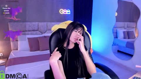 Ari  online show from 10/19/25, 10:21