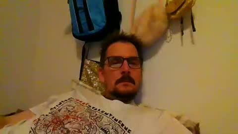 Snapshot of ariparikrigsmann chatting on 01/25/25, 11:22 ariparikrigsmann online show from 01/25/25, 11:22