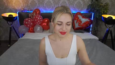 Snapshot of arishkalulu chatting on 02/14/25, 10:49 Arishka online show from 02/14/25, 10:49