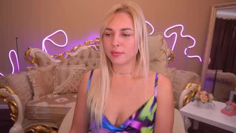 Snapshot of arishkalulu chatting on 10/02/25, 06:20 Arishka online show from 10/02/25, 06:20