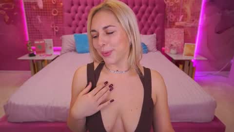 Snapshot of arishkalulu chatting on 10/14/25, 06:03 Arishka online show from 10/14/25, 06:03