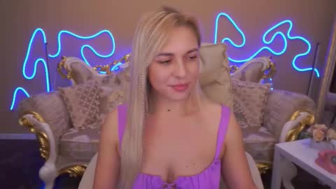 Snapshot of arishkalulu chatting on 10/16/25, 06:25 Arishka online show from 10/16/25, 06:25