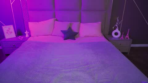 Snapshot of arishkalulu chatting on 11/24/25, 06:46 Arishka online show from 11/24/25, 06:46