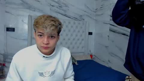 Snapshot of arissha_lee chatting on 09/16/25, 01:23 celina online show from 09/16/25, 01:23