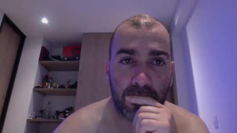 aristi11 online show from 01/28/25, 03:25