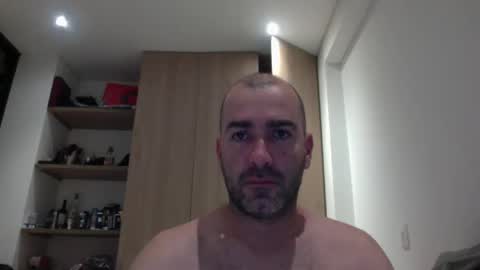 aristi11 online show from 10/04/25, 05:38