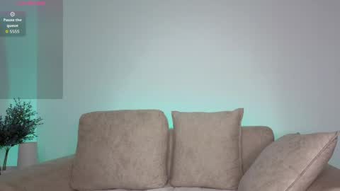 ANDRES Independent model online show from 05/18/26, 08:03