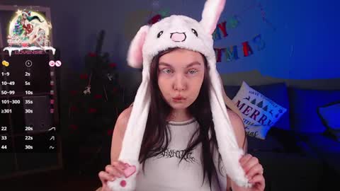 Snapshot of arizonaa_muse chatting on 12/26/24, 12:27 Astrid online show from 12/26/24, 12:27