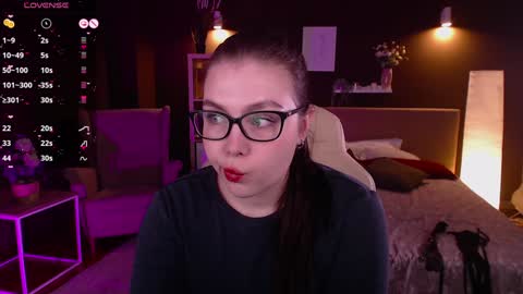 Snapshot of arizonaa_muse chatting on 01/10/25, 12:26 Astrid online show from 01/10/25, 12:26