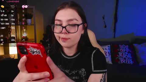 Snapshot of arizonaa_muse chatting on 01/11/25, 12:29 Astrid online show from 01/11/25, 12:29