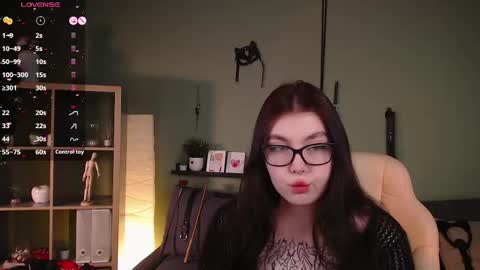 Snapshot of arizonaa_muse chatting on 03/09/25, 12:31 Astrid online show from 03/09/25, 12:31