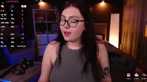 Snapshot of arizonaa_muse chatting on 03/12/25, 03:35 Astrid online show from 03/12/25, 03:35