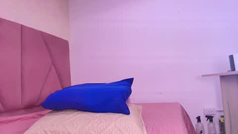 Snapshot of arleth_1 chatting on 02/13/25, 03:07 Arleth online show from 02/13/25, 03:07