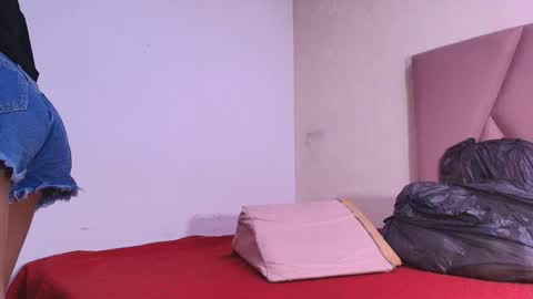 Snapshot of arleth_1 chatting on 10/22/25, 03:07 Arleth online show from 10/22/25, 03:07